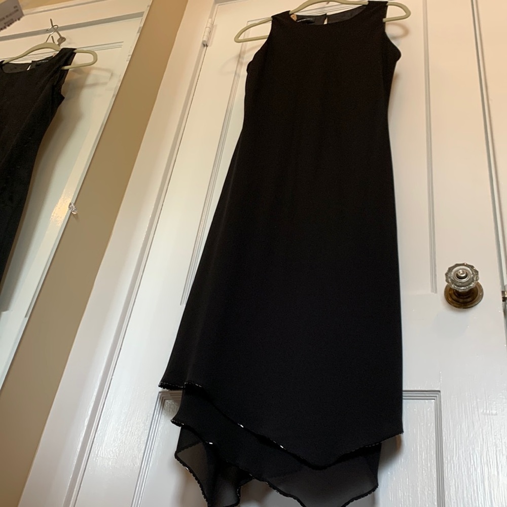 Jones NY Formal Black Maxi Dress with Beaded Asymmetrical Hem   Size:8